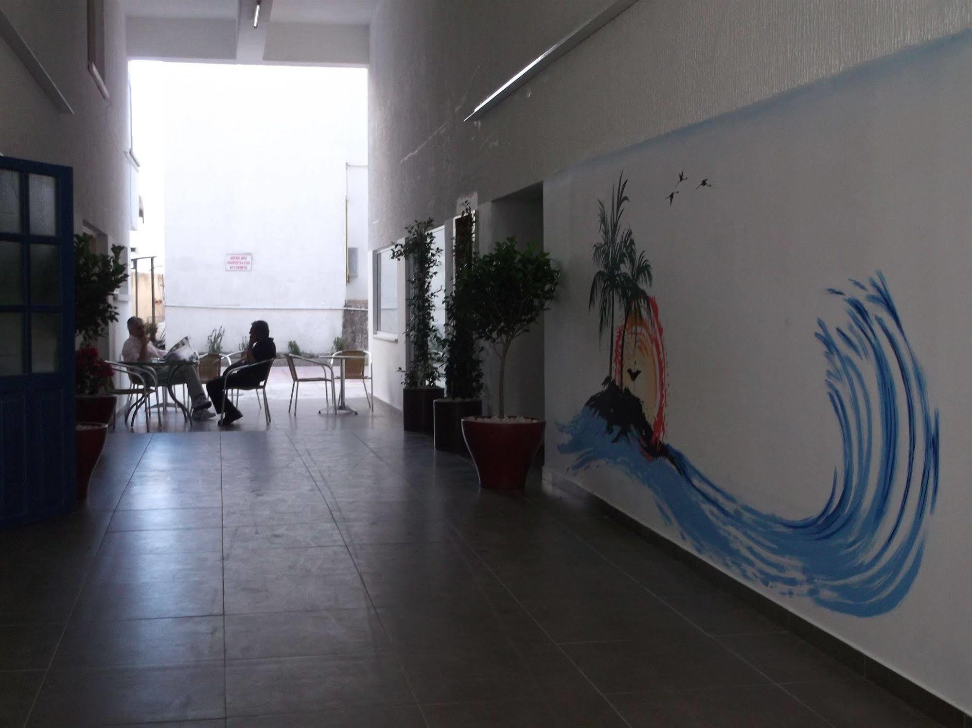 Palm Sea Beach Hotel Apartments Larnaca Exteriör bild